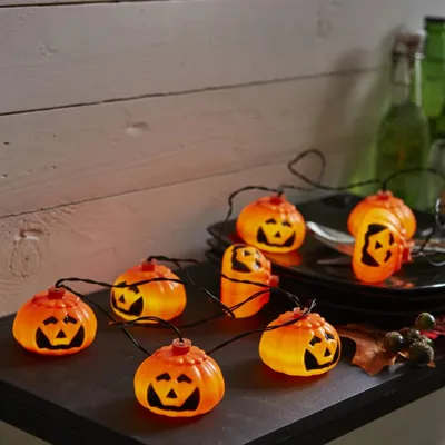 Zdjęcie produktu dla Łańcuch dekoracyjny Dynie Led HALLOWEEN na baterie
