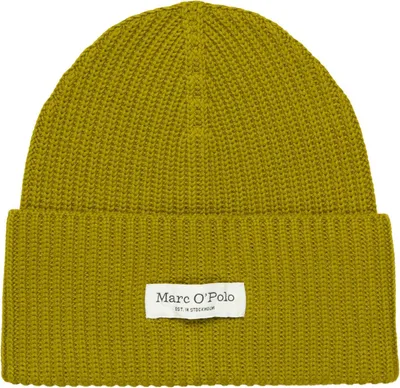 A close-up studio shot of a green beanie.