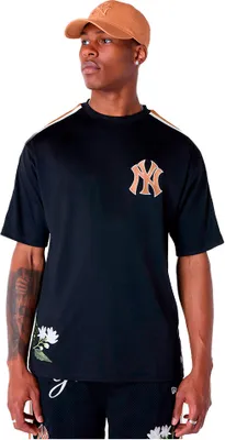 Produktbild von New Era Mlb Floral New York Yankees Kurzarm-t-shirt Schwarz S Mann Schwarz S