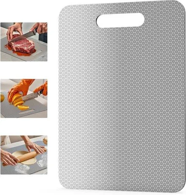 Productafbeelding van Titanium snijplank, 33 x 23,5 cm, antibacterieel, vaatwasserbestendig, ideaal voor gebruik in de keuken en het huishouden