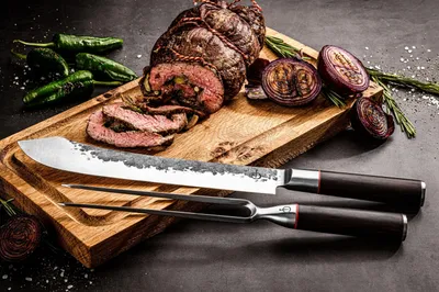 Zdjęcie produktu dla Widelec do krojenia Sebra, wykonany ze stali japońskiej 440C, z rękojeścią z drewna Dalbergia, długość 39 cm