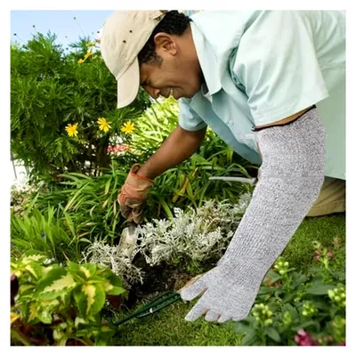 Produktbild von Lange Schnittschutz-Ärmel für Gartenarbeit und Küchensicherheit