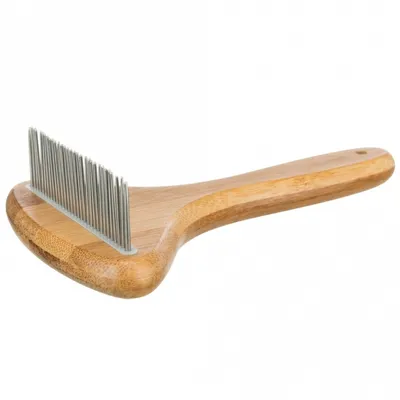 Immagine prodotto di Trixie districatore per pelo corto in bambù