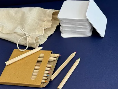 Produktbild von Memory-Spiel zum selbst gestalten - aus weißem Spezial-Schichtpapier - 24 blanko Karten 7 x 7 cm - zum bemalen oder bekleben -  Germany
