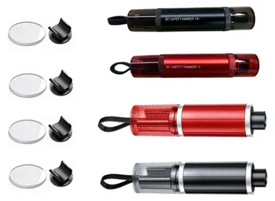 Zdjęcie produktu dla INF Zestaw młotków awaryjnych do samochodu — aluminiowy młotek bezpieczeństwa z nożem do pasa i sprężynowym tłuczkiem do szyb, czerwony, 4 szt. + 4 szyby