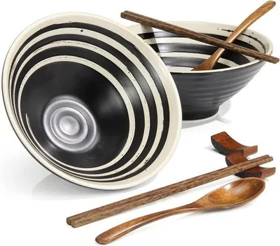 Produktbild von Keramische Soepkommen Set 2 Stück 1000 ml Retro Design Magnetronbestendig Echtheidskontrolleert - Inclusief Eetstokjes und Löffel - Für Fruitsalat Gemüse Pasta - Schwarz Keramik