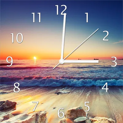 Produktbild von Wallario Design Wanduhr Sonnenuntergang am Meer mit Wellen am Strand aus Echtglas, Größe 30 x 30 cm