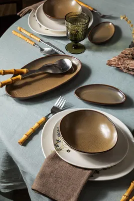 Produktbild von Hermia Concept, Hochwertiges Geschirrset (27 Teile) aus 100% Porzellan, spülmaschinenfest