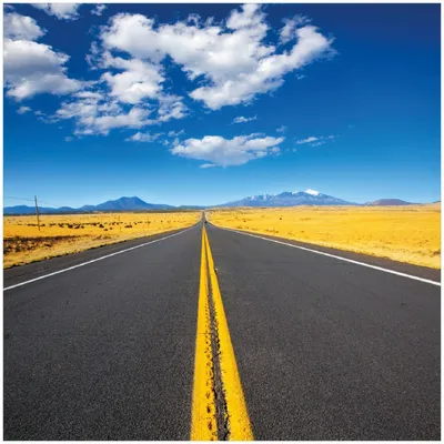 Produktbild von Wallario Premium Glasbild, freischwebende Optik, kräftige Farben, Größe 30 x 30 cm Motiv Route 89 in Arizona - Am Ende der Horizont