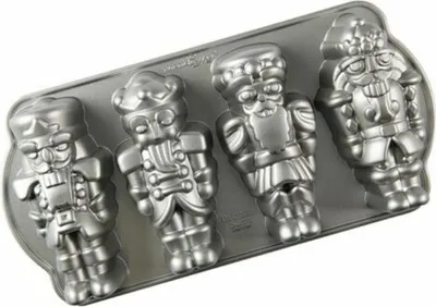 Produktbild von Nordic Ware Nussknacker Weihnachtsbackform Aluminium
