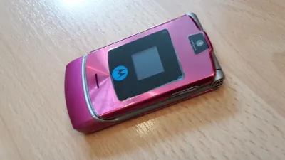 Produktbild von Motorola Klapphandy RAZR V3i Pink