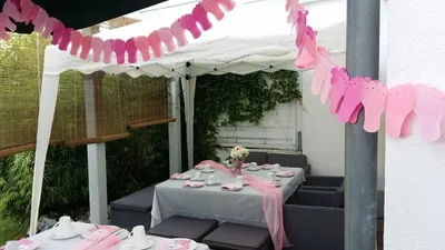 Immagine prodotto di Ghirlanda di carta piedi rosa