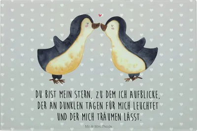 Produktbild von Mr. & Mrs. Panda Glas Schneideplatte Pinguin Liebe - Grau Pastell - Geschenk, Glas-Schneidebrett, Vertraut, Hochzeitstag, Servierplatte, Frühstücksbrett, Vesperplatte