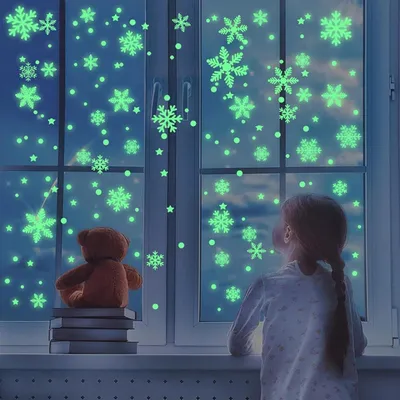 Produktbild von 128 Stück Fensterbilder Weihnachten, Fluoreszierend Weihnachtsdeko Christmas Decoration, Schneeflocken Deko Weihnachten Aufkleber Haftende PVC Schneeflocken Aufkleber