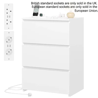 Image de Table de chevet avec station de recharge - Table d'appoint pour chambre à coucher - 3 tiroirs, 2 prises électriques, 2 ports USB, structure en bois, style minimaliste et moderne - Blanc