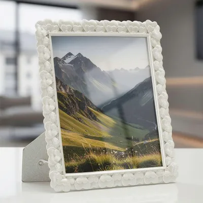 Obrázok produktu pre Fotorámik zo striebornej živice 25,3x1,8x30,5 cm (vnútorný rozmer 20x25 cm)
