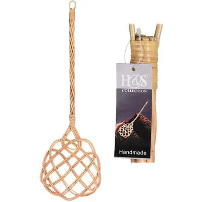 Immagine prodotto di Frusta per tappeti fatta a mano in resistente rattan per una facile pulizia