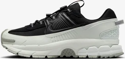 Zdjęcie produktu dla Nike Zoom Vomero Roam Winter "Black Light Silver" Czarny/Biały, Rozmiar: 42,5