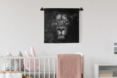 Produktbild von MuchoWow® Wandteppich Wandbehang Tiere - Löwe - Raubtier - Schwarz - Weiß 60x60 cm Tapisserie Dekoration Wandtuch - Dekorationen - Wand Decke