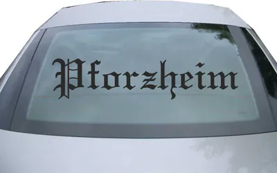 Produktbild von Indigos UG - Aufkleber Heckscheibe & Motorklappe DE6556 - schwarz - 600x132 mm - Stadt Pforzheim - Auto Scheiben Fenster Heckklappe Tuning Racing JDM - Die cut