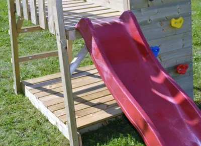 Obrázok produktu pre Wendi Toys Panda drevená hracia veža vrátane šmykľavky, lezeckej steny a hojdačky príroda 290x270x270 cm
