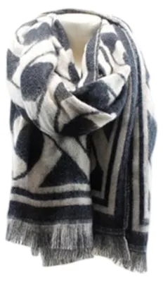 Imagen del producto de Bufanda de invierno para mujer, diseño moderno con hilo de Polyester. Bufanda de invierno estilo cashmere, con flecos. Dimensiones: 190 x 45 cm. Bufanda cálida para mujer con flecos y brillo. Diseño: Motivo 3. Color: