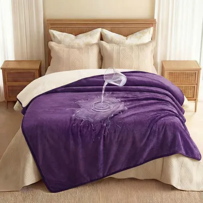 Immagine prodotto di Coperta impermeabile e lavabile per cani, dimensioni L, 145x165 cm, colore viola, in pile e sherpa