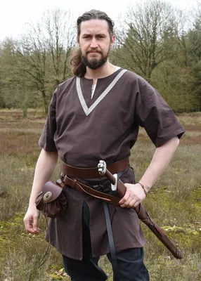 Produktbild von Mittelalter-Tunika Ailrik mit Bordüre, kurzarm, braun - Mittelalterkleidung Herren Kostüme Wikinger LARP Größe: M
