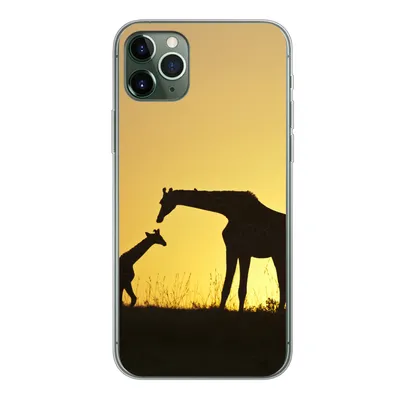 Produktbild von MuchoWow® Handyhülle Schutzhülle Hülle für iPhone 11 Pro Max Giraffe - Scherenschnitt - Kalb Silikon Softcase Handy Hülle - Schutz
