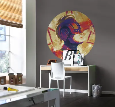 Produktbild von Komar Vlies Fototapete rund und selbstklebend "Avengers Painting Captain Marvel Helmet" - Größe: 128 x 128 cm (Breite x Höhe) - 1 Stück