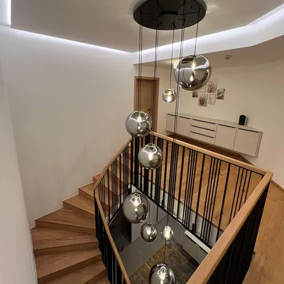 Produktbild von s.luce Orb Glaskugel Galerieleuchte 5m Abhängung Schwarz Galerielampe Hängelampe Orb/Farbverlauf Weiß Ø 50cm Rund