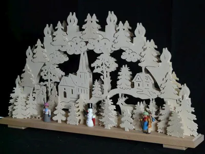Produktbild von Schwibbogen mit Schneemann Schlittenfrau und Beleuchtung BxHxT 70x43x7cm NEU
