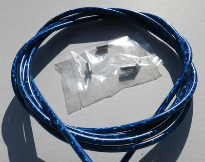 Obrázek produktu pro Vnější Bowdenův kabel modrý třpytivý 2,50 m 5 mm