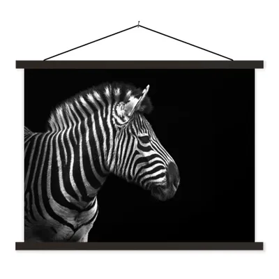 Produktbild von MuchoWow® Textilposter Zebra - Schwarz - Weiß - Porträt - Tiere 150x113 cm mit schwarzem Rahmen - Wohnzimmer
