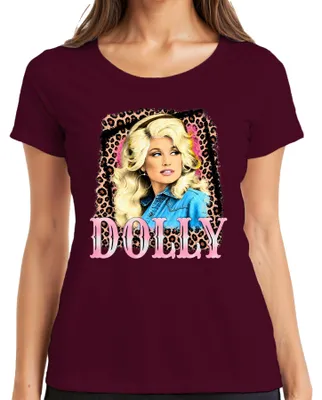 Immagine prodotto di Maglietta da donna a tema country, con l'immagine di Dolly Parton, leggenda della musica country, cantante western, con scritta "Cowgirl". Colore: bordeaux. Taglia: M