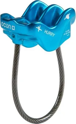 Hurry Sicherungsgerät von Ocun; blaues Aluminium mit einem Seil; geeignet für Klettern.