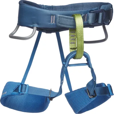 Klettergurt für Kinder "Momentum Harness Kids" von Black Diamond in Blau mit verstellbaren Beinschlaufen und Hüftgurt.