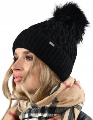 Produktbild von Schwarze Wintermütze, warme Damenmütze mit Bommel als Geschenk