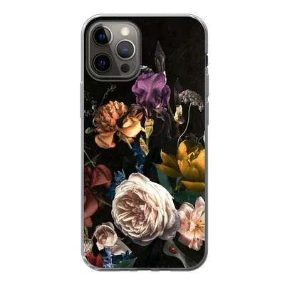 Produktbild von MuchoWow® Handyhülle Schutzhülle Hülle für iPhone 12 Pro Blumen - Rosen - Muster Silikon Softcase Handy Hülle - Abdeckung