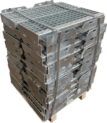 Produktbild von 100x Treppenstufen Metall Stufe 900x270 34x38mm Gitterroststufen Stahl Verzinkt