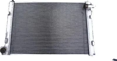 Produktbild von Aluminiumkühler für Mini Cooper, leichte Bauweise, optimierte Kühlleistung, langlebiges Design
