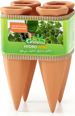 Zdjęcie produktu dla System nawadniania roślin doniczkowych BioGreen "Hydro Wine" 4 szt. Gliniany stożek do wina i butelek PET - Bez wysychania - Bez nadmiernego podlewania