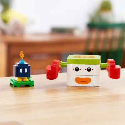 Produktbild von LEGO 71396 Super Mario Bowser Jr.‘s Clown Kutsche – Erweiterungsset, Set mit Bob-omb-Figur, Spielzeug ab 6 Jahren, kreative Geschenkidee für Kinder