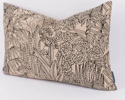 Produktbild von Kissenhülle Orphee Botanics natur schwarz div. Größen SCHÖNER LEBEN. Größe 60x80cm (HxB) 60x80cm (HxB) Größe