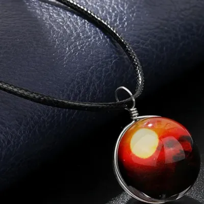 Produktbild von Faszinierende Halskette Universe Typ5 - Mystische Glaskugel KP34083