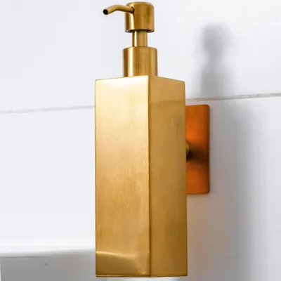 Produktbild von ELMOWO - Edelstahl Seifenspender 220ml ohne Bohren in gold glänzend für Wandmontage - Bad und Küche Flüssigseifenspender für die Wand für Flüssigseife