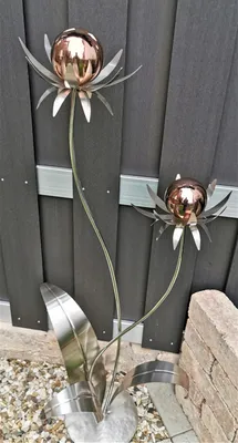 Produktbild von Skulptur Blume Milano Edelstahl 120 cm mit Kugel Edelstahl golden rose poliert mit Standfuß Dekoration Gartendeko