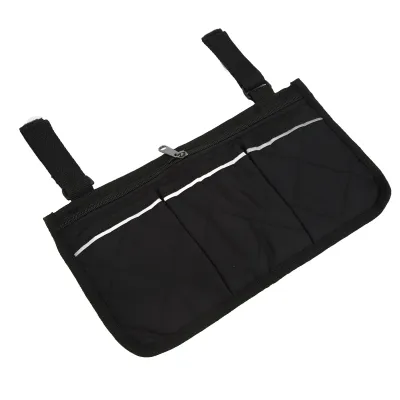 Imagen del producto de Bolsa lateral para sillas de ruedas, ideal para colgar en el lateral, con múltiples compartimentos. Accesorio para reposabrazos de silla de ruedas con detalles reflectantes