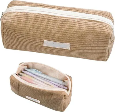 Zdjęcie produktu dla Brązowe etui z sztruksu dla uczennic