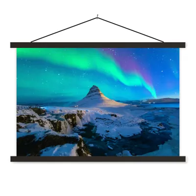 Produktbild von MuchoWow® Textilposter Nordlichter - Berge - Island 60x40 cm mit schwarzem Rahmen - Hölzernes